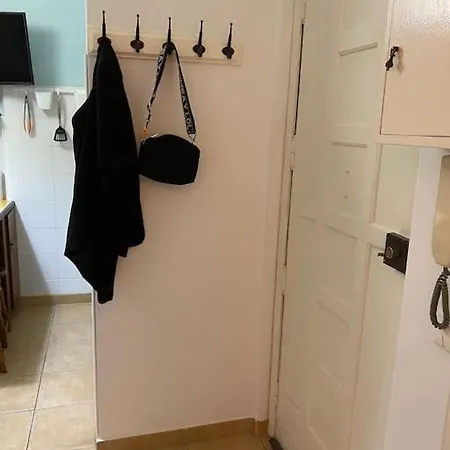 Na 1ª Linha De *